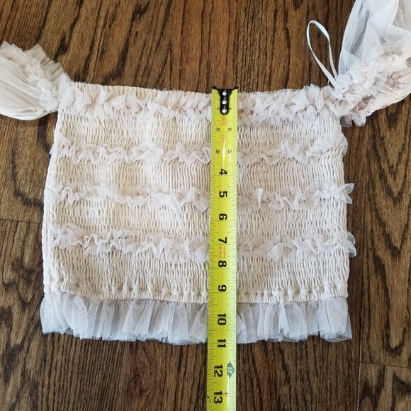 Chic Cream Crop Top with Elegant Design - Picture 10 of 10